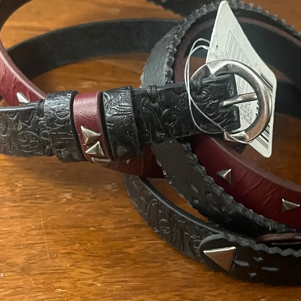 NWT Free People Black and Burgundy Studded double wrap Belt Sz Sm/md - Picture 3 of 4